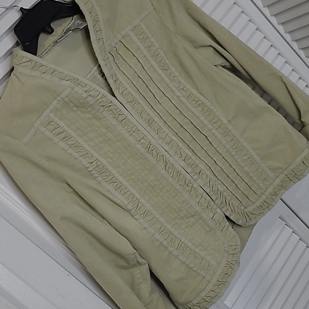 Chico's sz 1 cordurory jacket